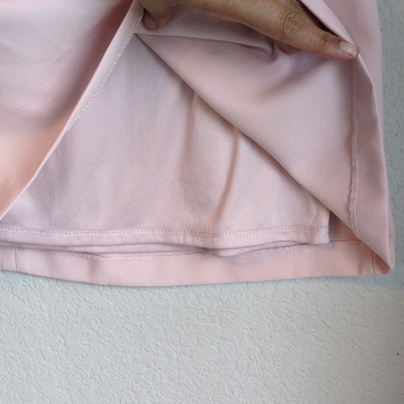 Express Mock Neck Keyhole Dress, ballet pink/black lace sz.8 - Picture 5 of 6